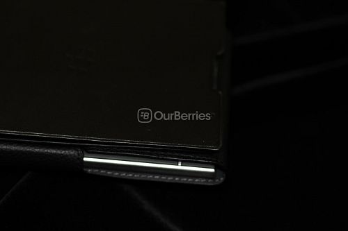 BlackBerry Passport Leather Swivel Holster With Leather flip case on top