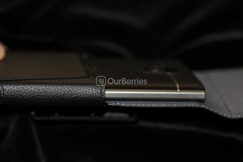 BlackBerry Passport Leather Swivel Holster Side view with phone